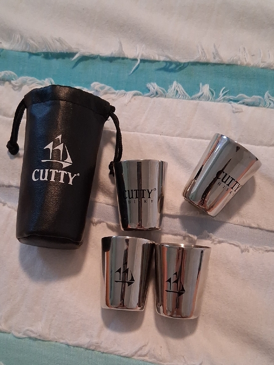 Cutty Other - Cutty Stainless Steel Shot Glass Set with Pouch - Silver